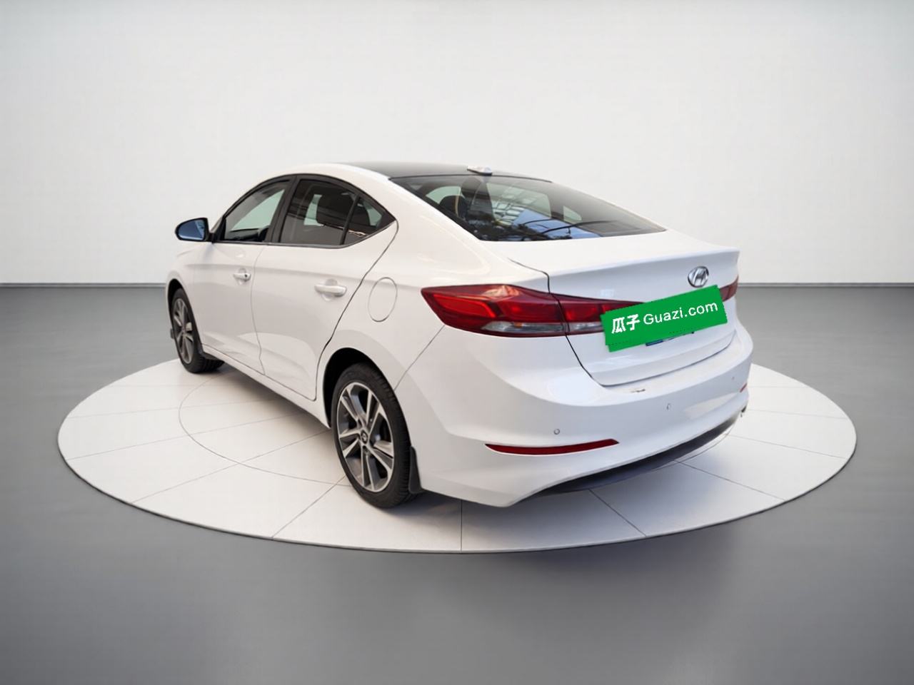 Elantra 2016 1.6L AT Smart Elite photo 4