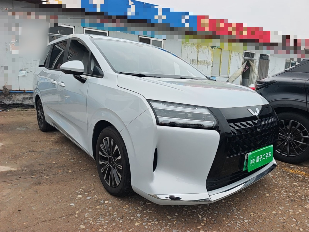 730 EV 2025 125km Luxury photo 3