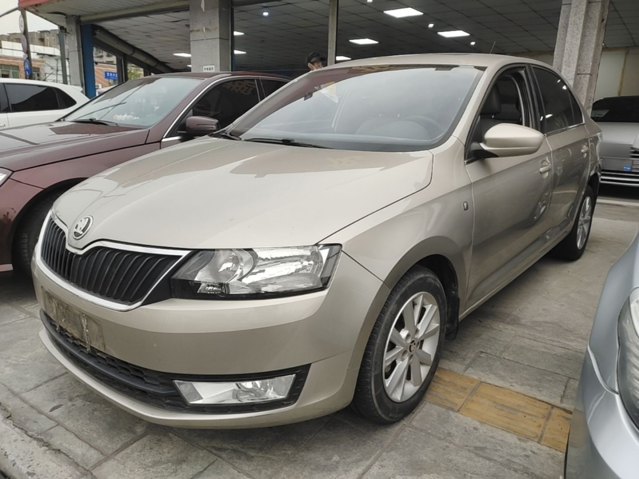 Rapid 2016 1.4L MT