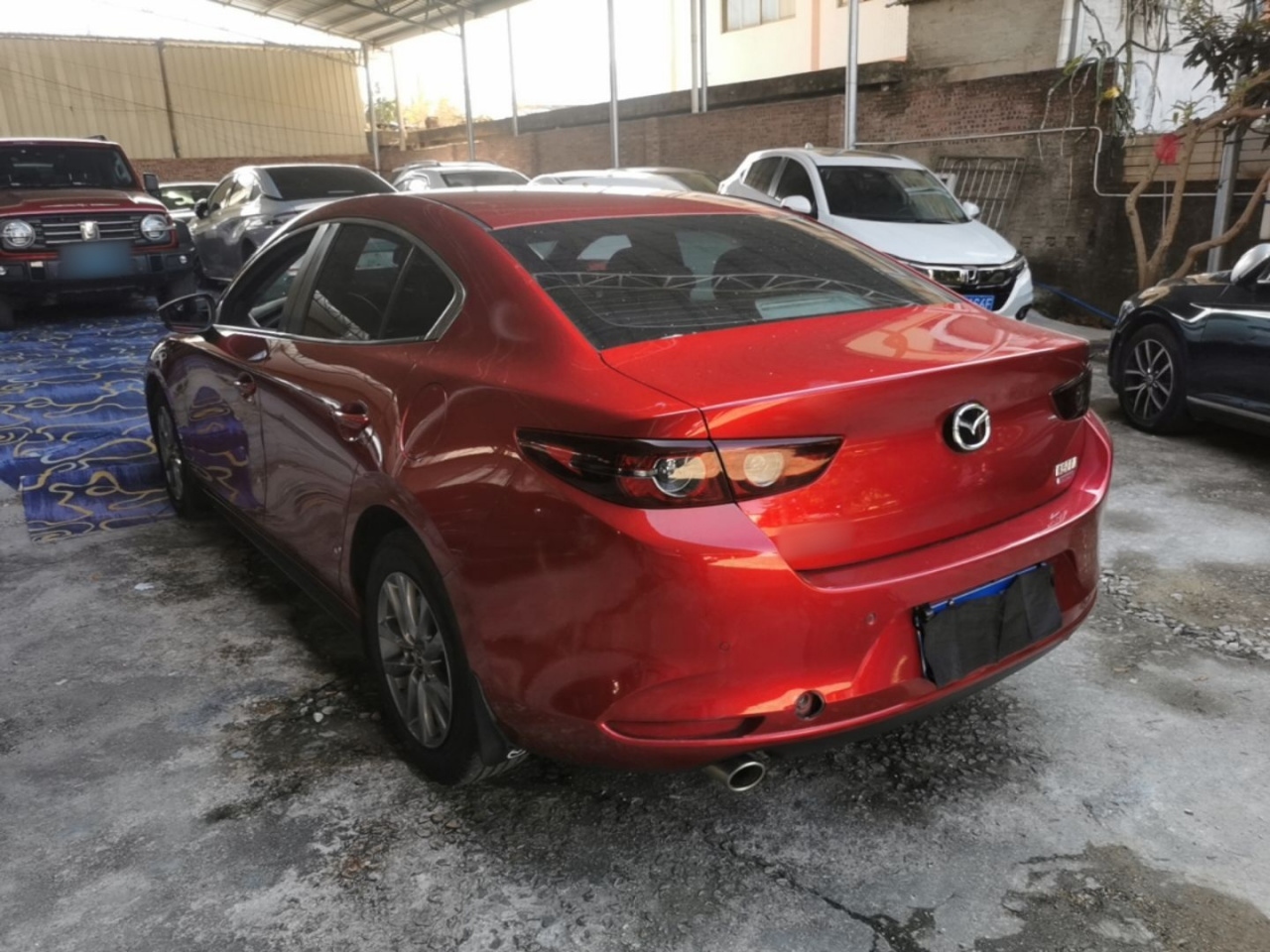 3 Axela 2021 1.5L AT photo 4