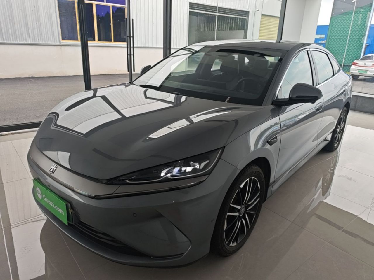 Qin L 2025 EV 545KM