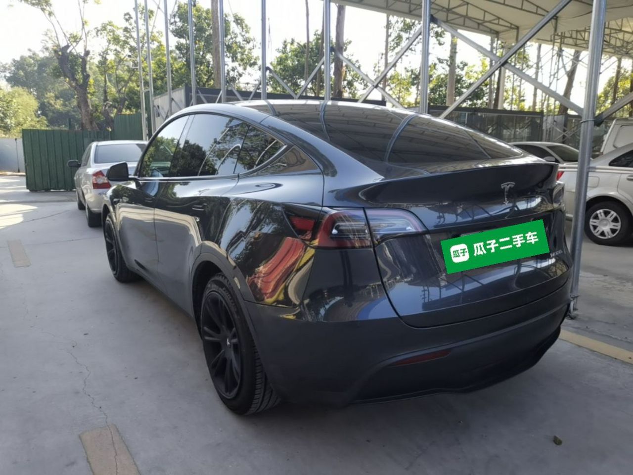 Model Y 2024 RWD photo 4