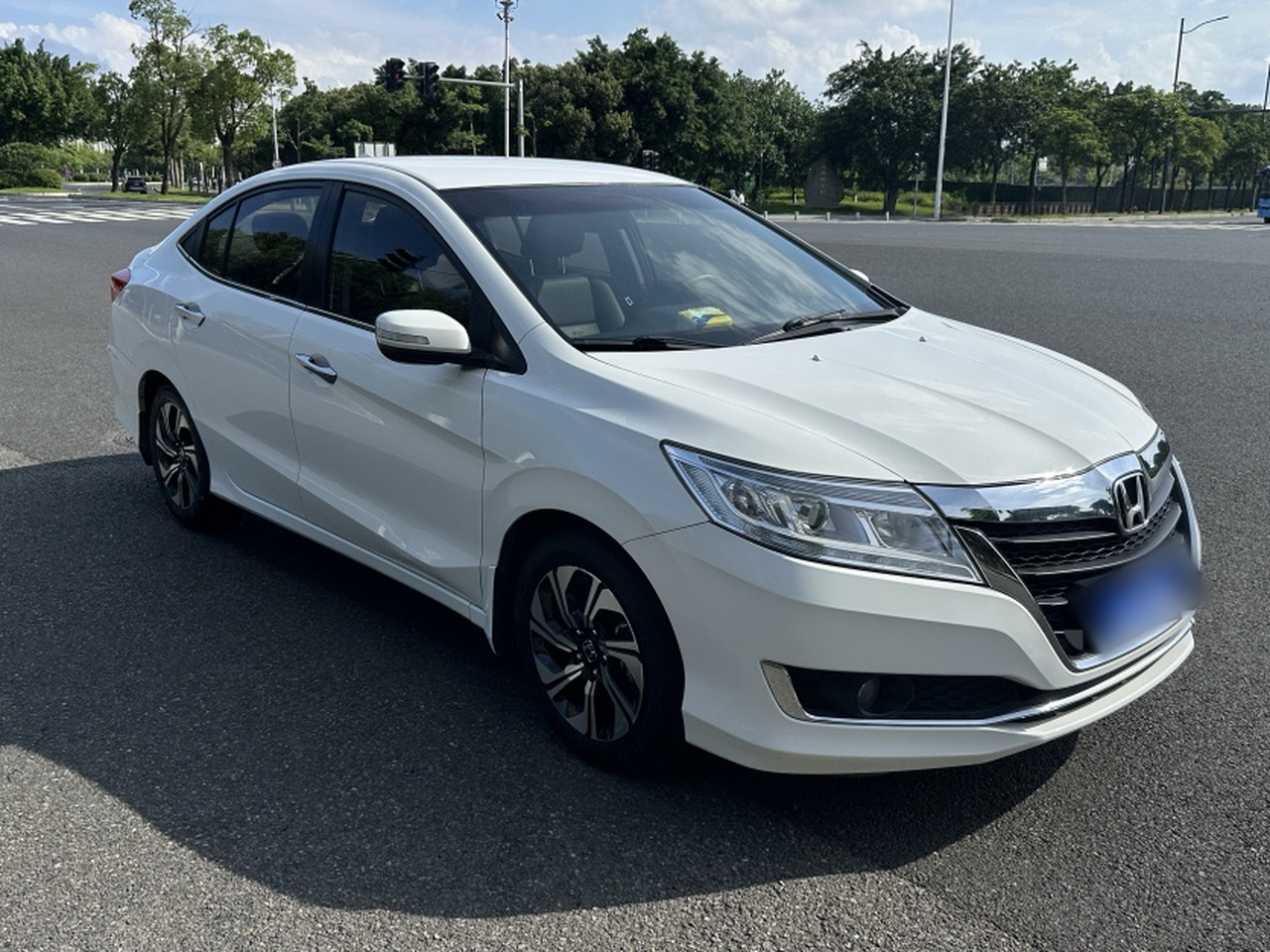 Crider 2016 1.8L CVT Comfort photo 2