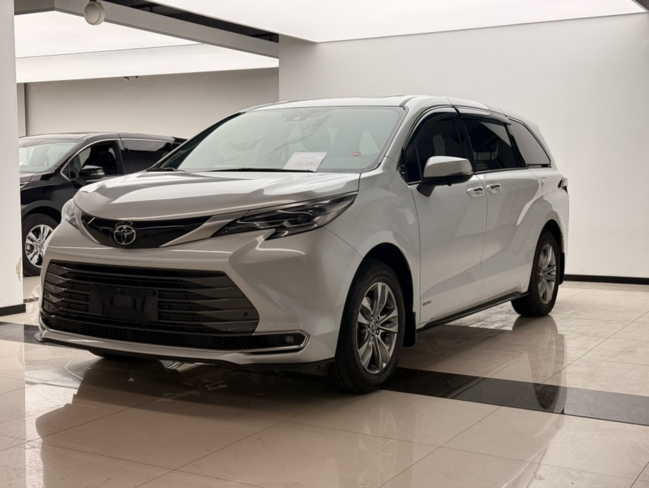 Sienna 2024 2.5L Hybrid AWD Luxury