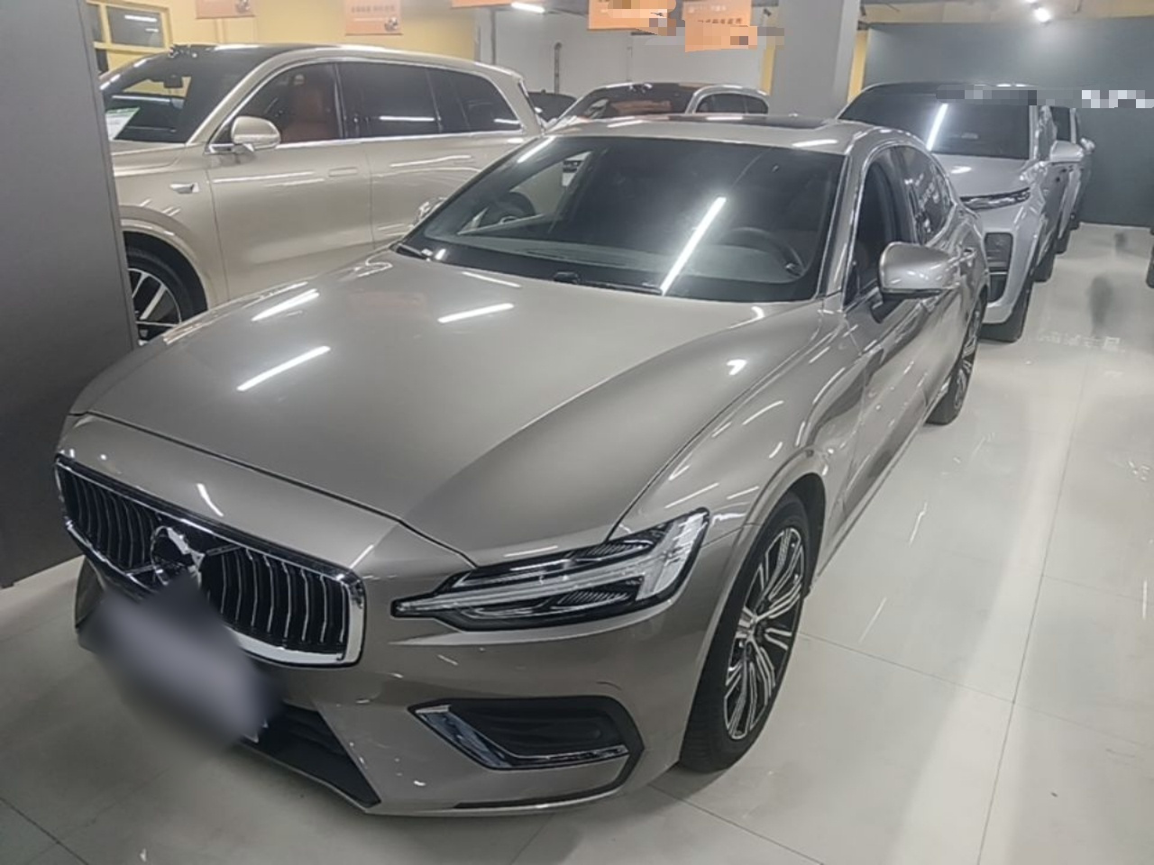 S60 2022 B4 Luxury