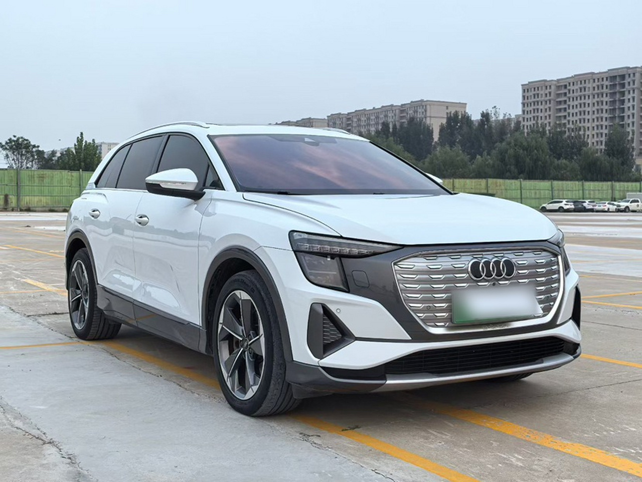 Q5 e-tron 2022 40 e-tron Starlight photo 4