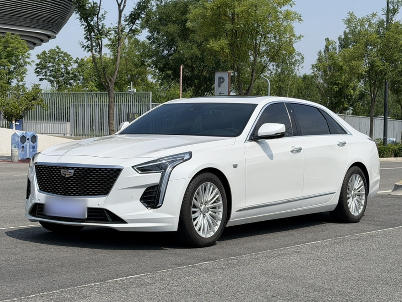 CT6 2022 28T Luxury
