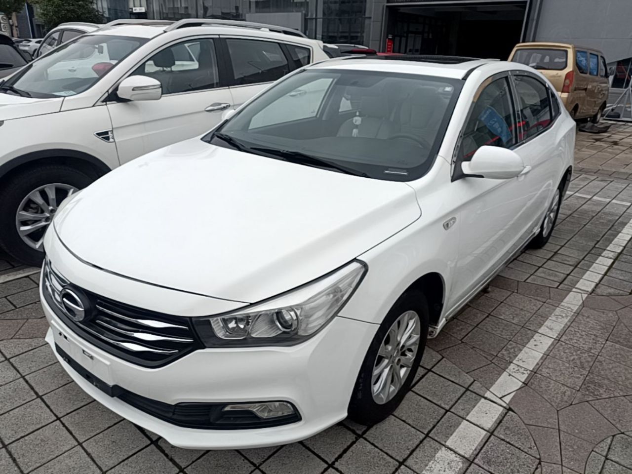GAC Trumpchi GA3S 2014 1.6L MT Luxury