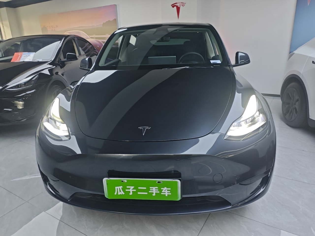 Model Y 2024 RWD photo 2