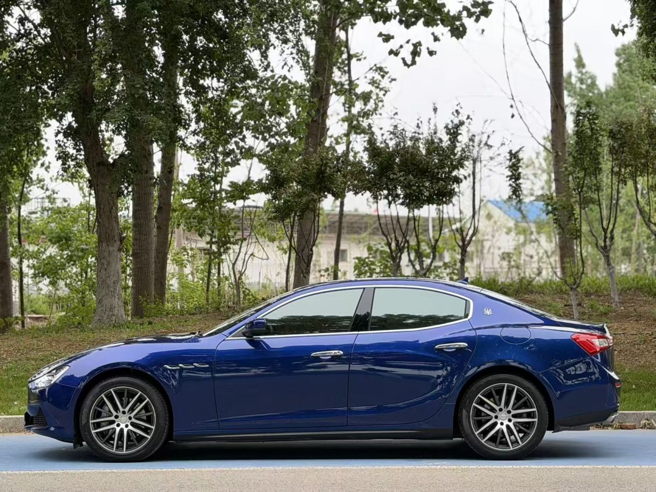 Ghibli 2017 3.0T Standard photo 2