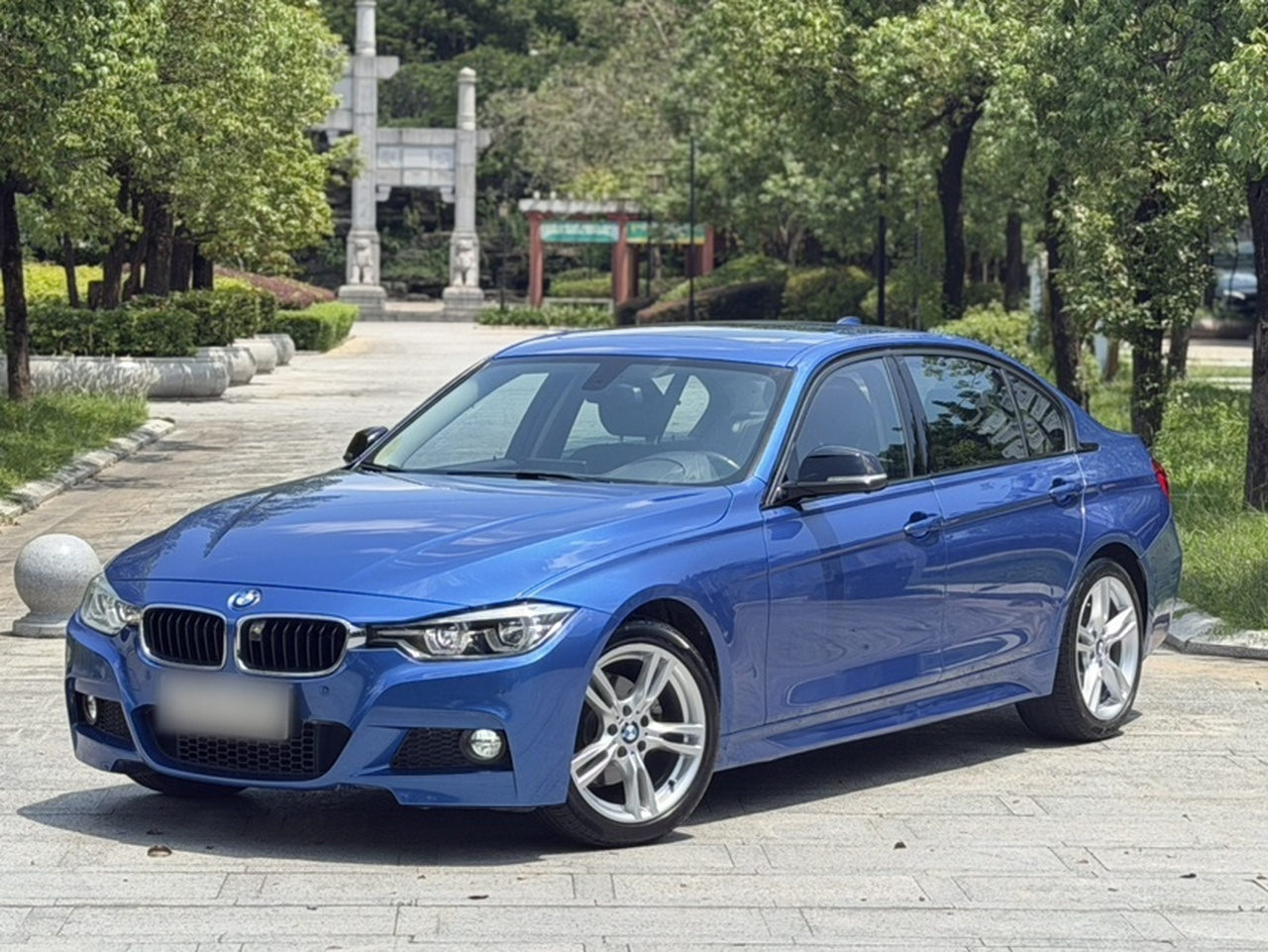 3 Series 2019 320Li M Sport Package