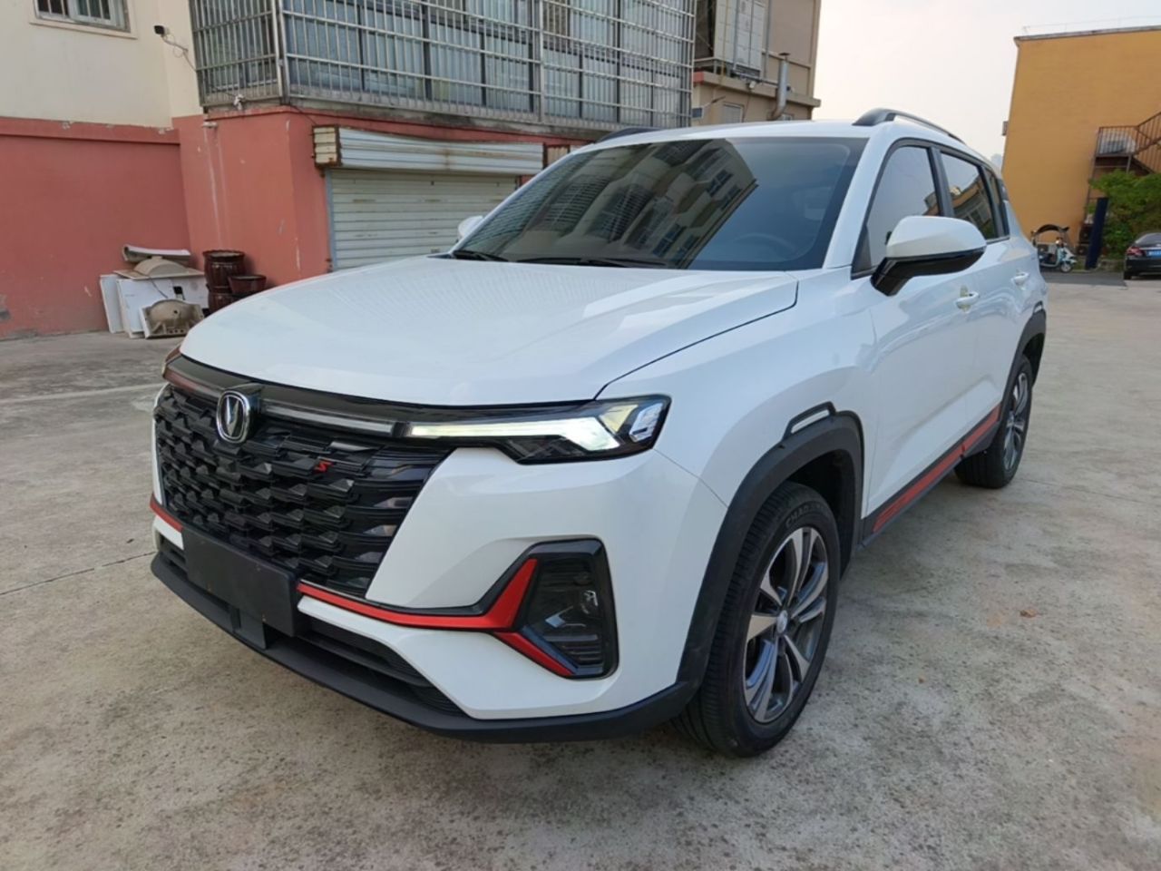 CS35PLUS 2023 Enjoy 1.4T DCT Luxury