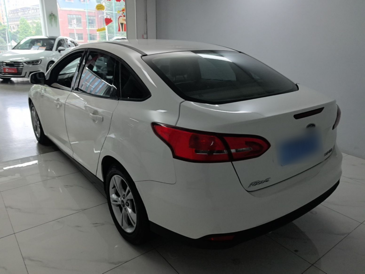 Focus 2015 Sedan 1.6L AT Comfort photo 4