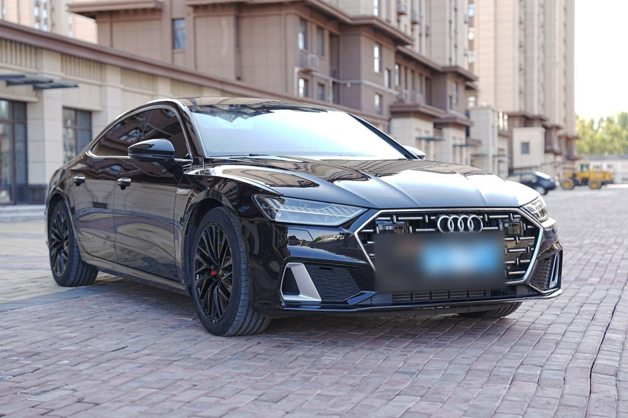 A7L 2022 45 TFSI S-line photo 4