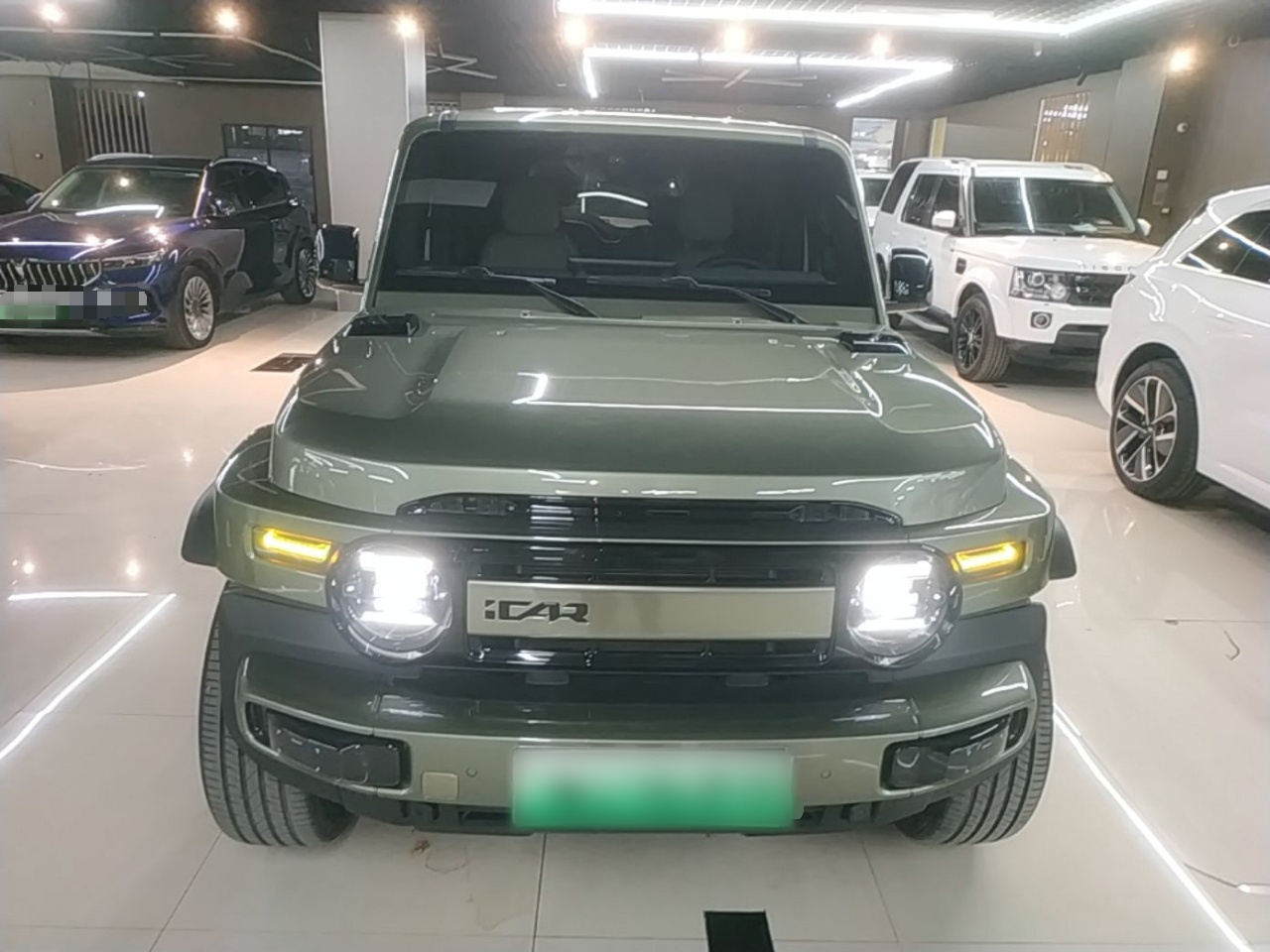 iCAR-Class V23 2025 401 RWD ADAS photo 2