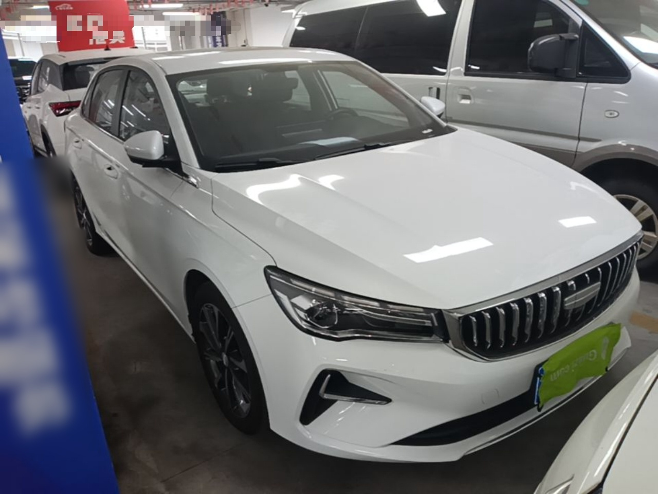 Emgrand 2026 400 1.5L CVT photo 3