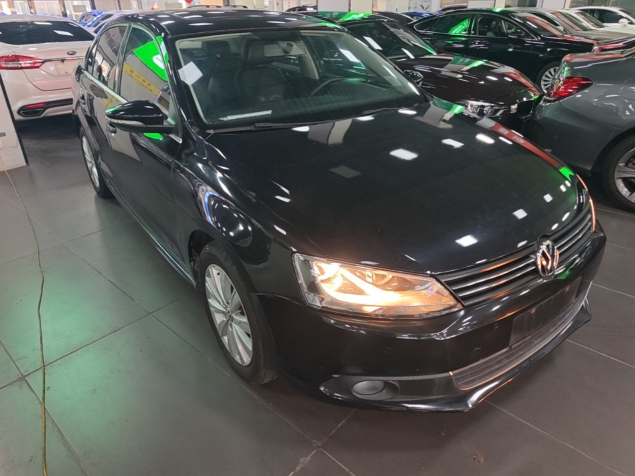 Sagitar 2014 Facelift 1.4TSI AT Luxury photo 3