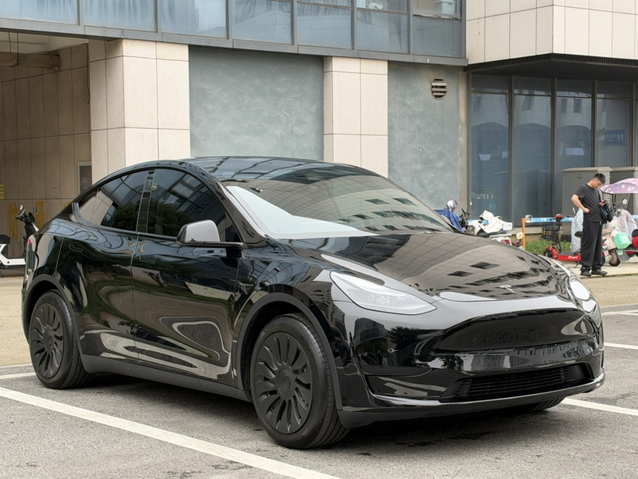 Model Y 2022 RWD photo 3