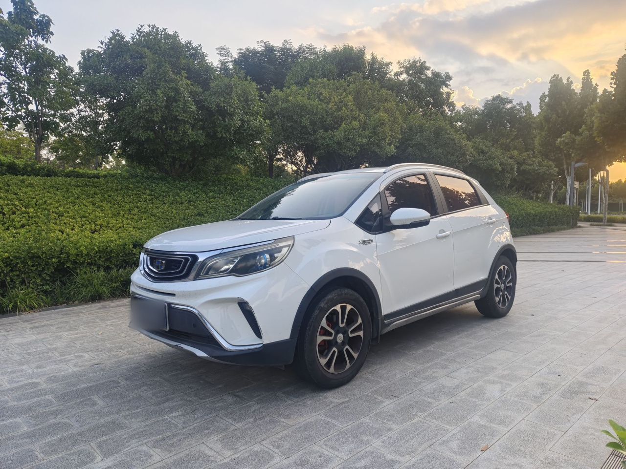 Vision X3 2017 1.5L AT Premium