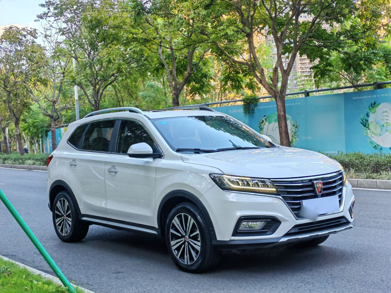 RX5 EV 2017 eRX5 50T Hybrid Premium Flagship photo 5