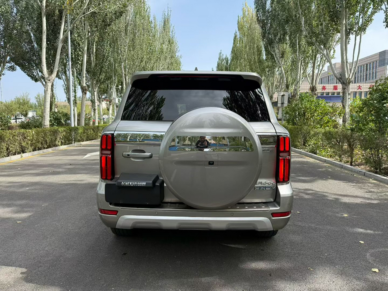 500 EV 2023 Hi4-T photo 5