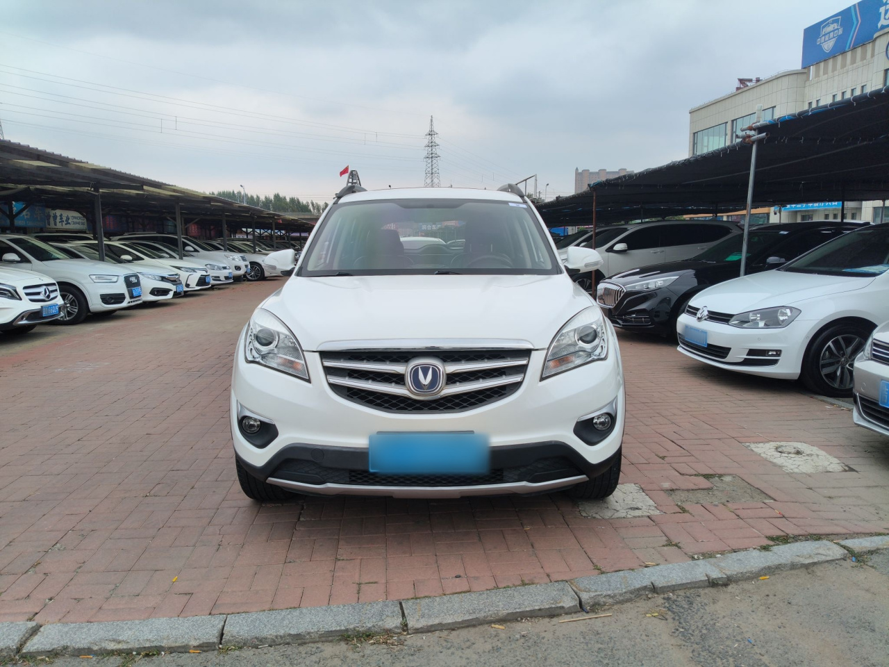 CS35 2015 1.6L MT Luxury IV photo 3
