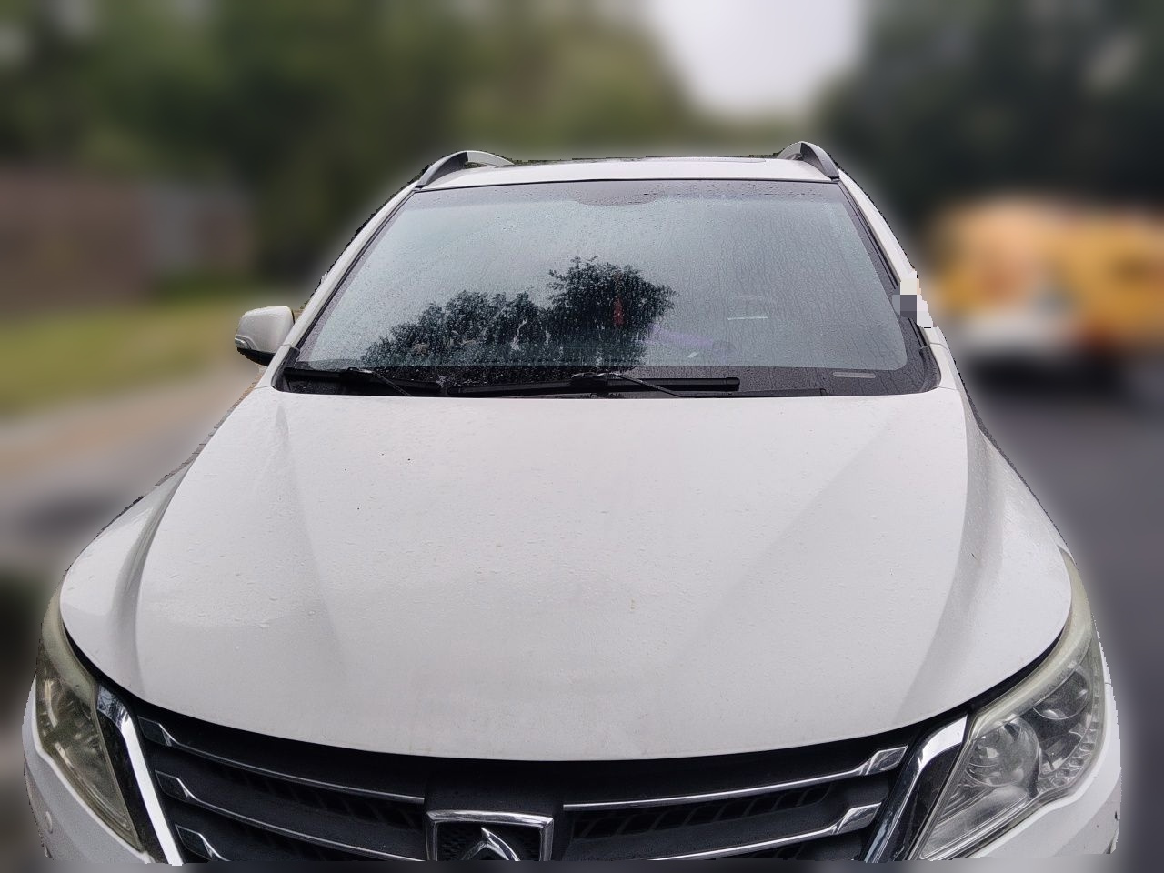 560 2015 1.8L MT Luxury photo 2