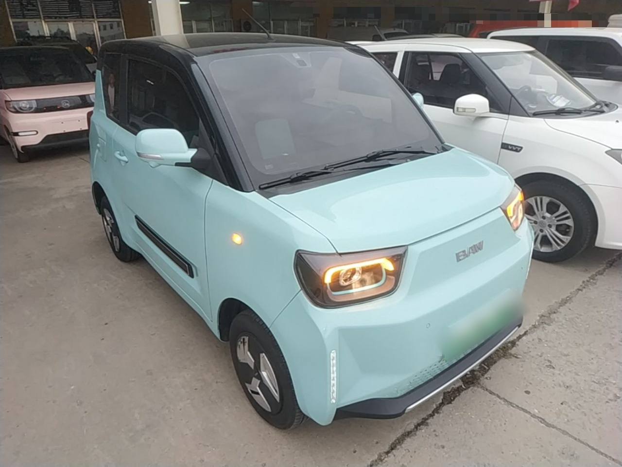 BAW Yuan 2022 photo 3