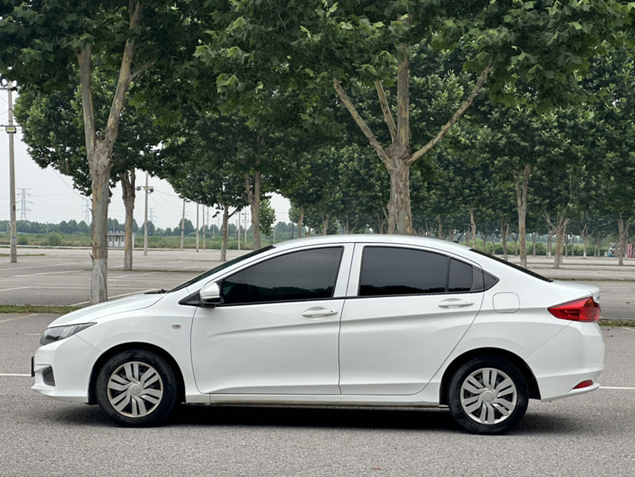 2017 1.5L CVT Comfort photo 2