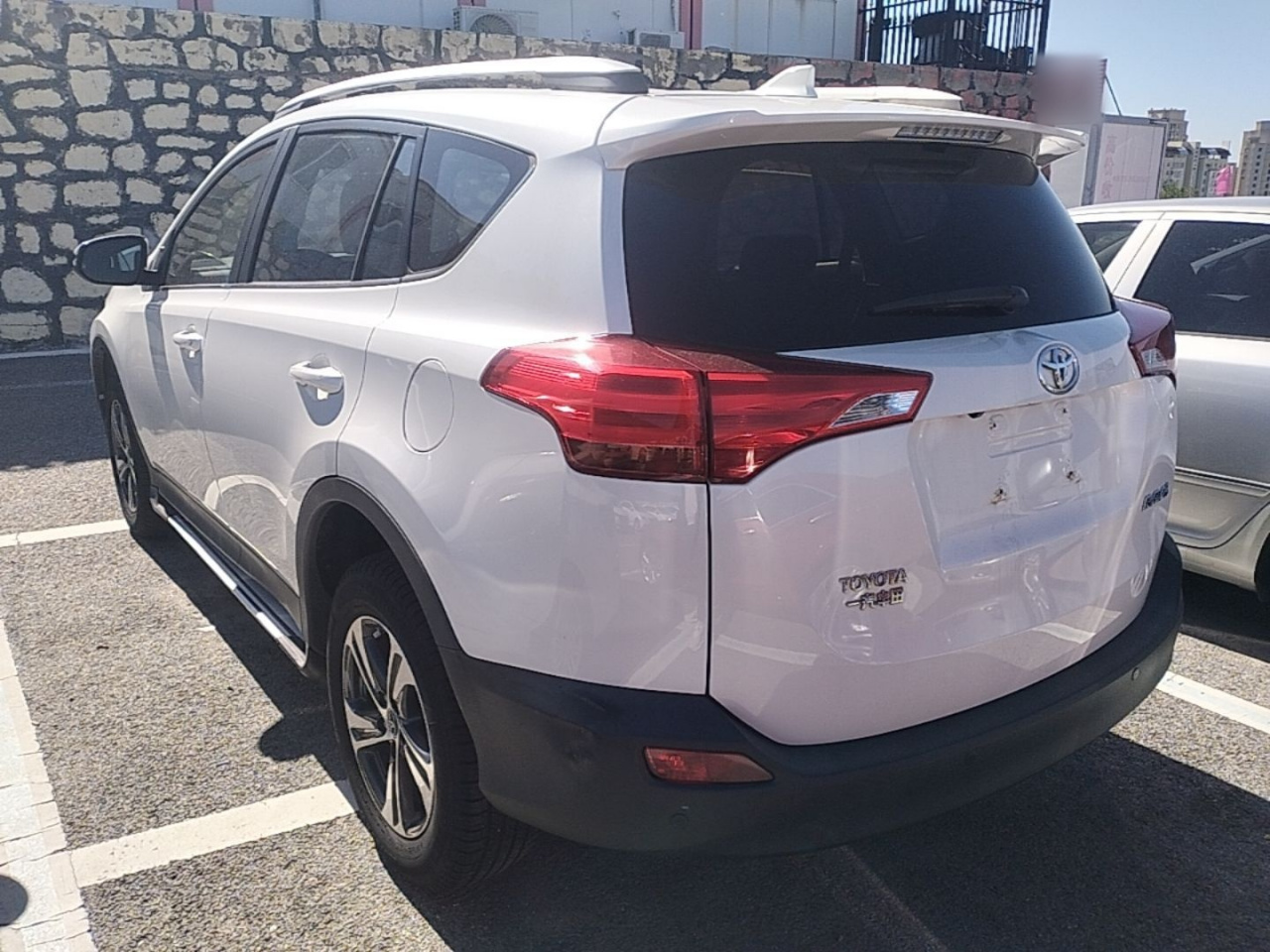 RAV4 2015 2.0L CVT RWD photo 4