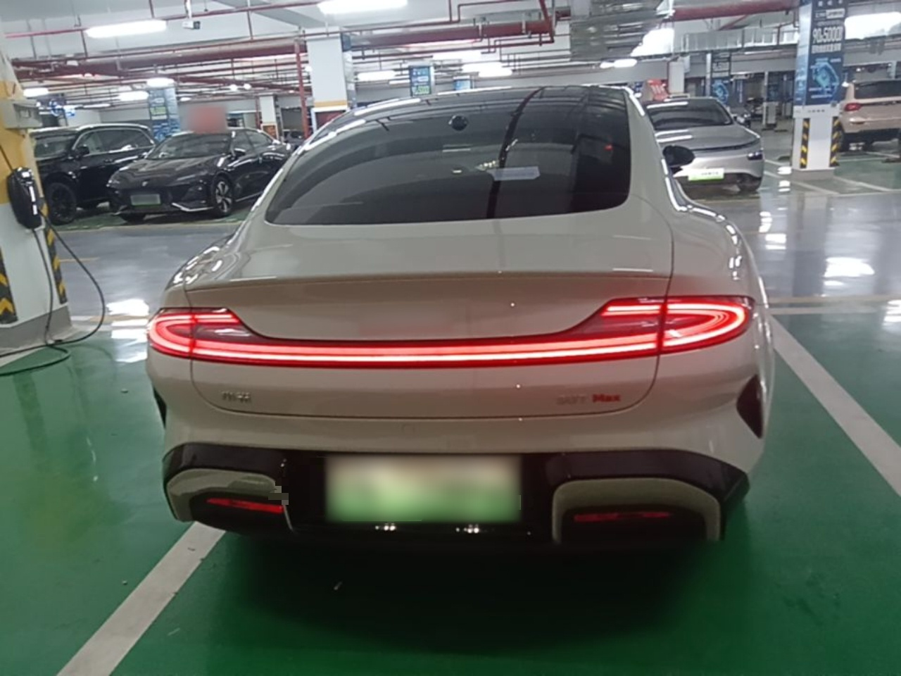 Xiaomi SU7 2024 AWD Extended Range High-end ADAS Max photo 5