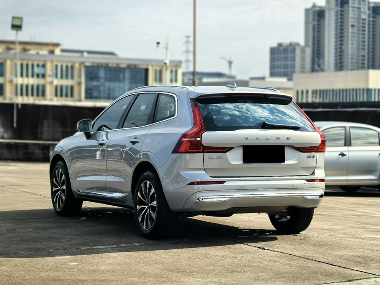 XC60 2024 B5 AWD Luxury photo 2
