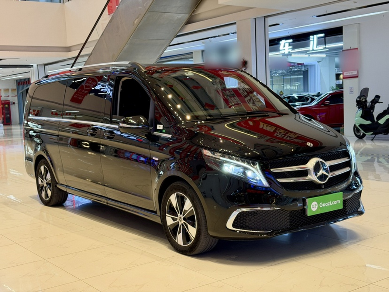 V-Class 2022 V 260 L Long Wheelbase Premium photo 4