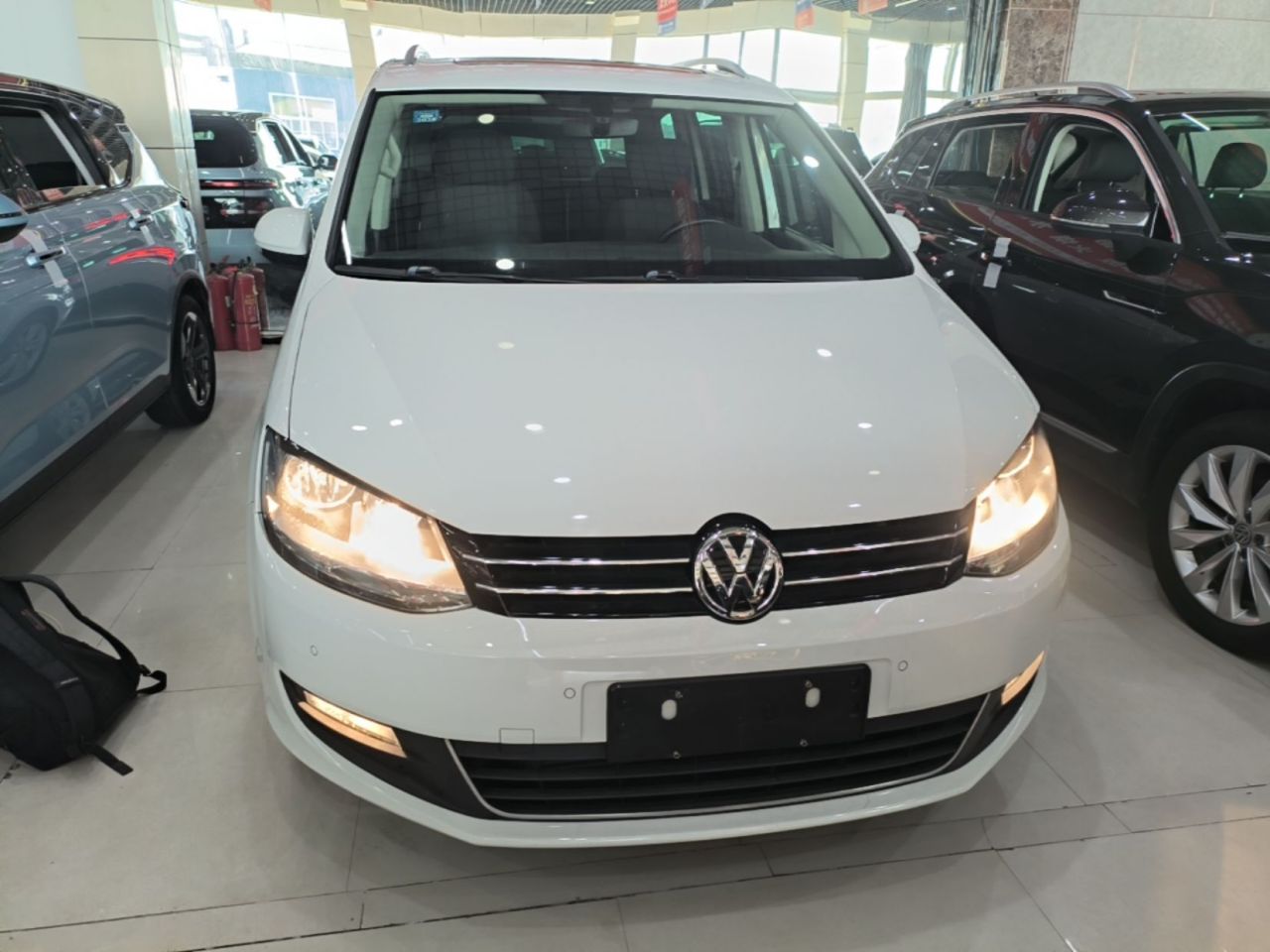 2017 380TSI 6-Seater photo 2