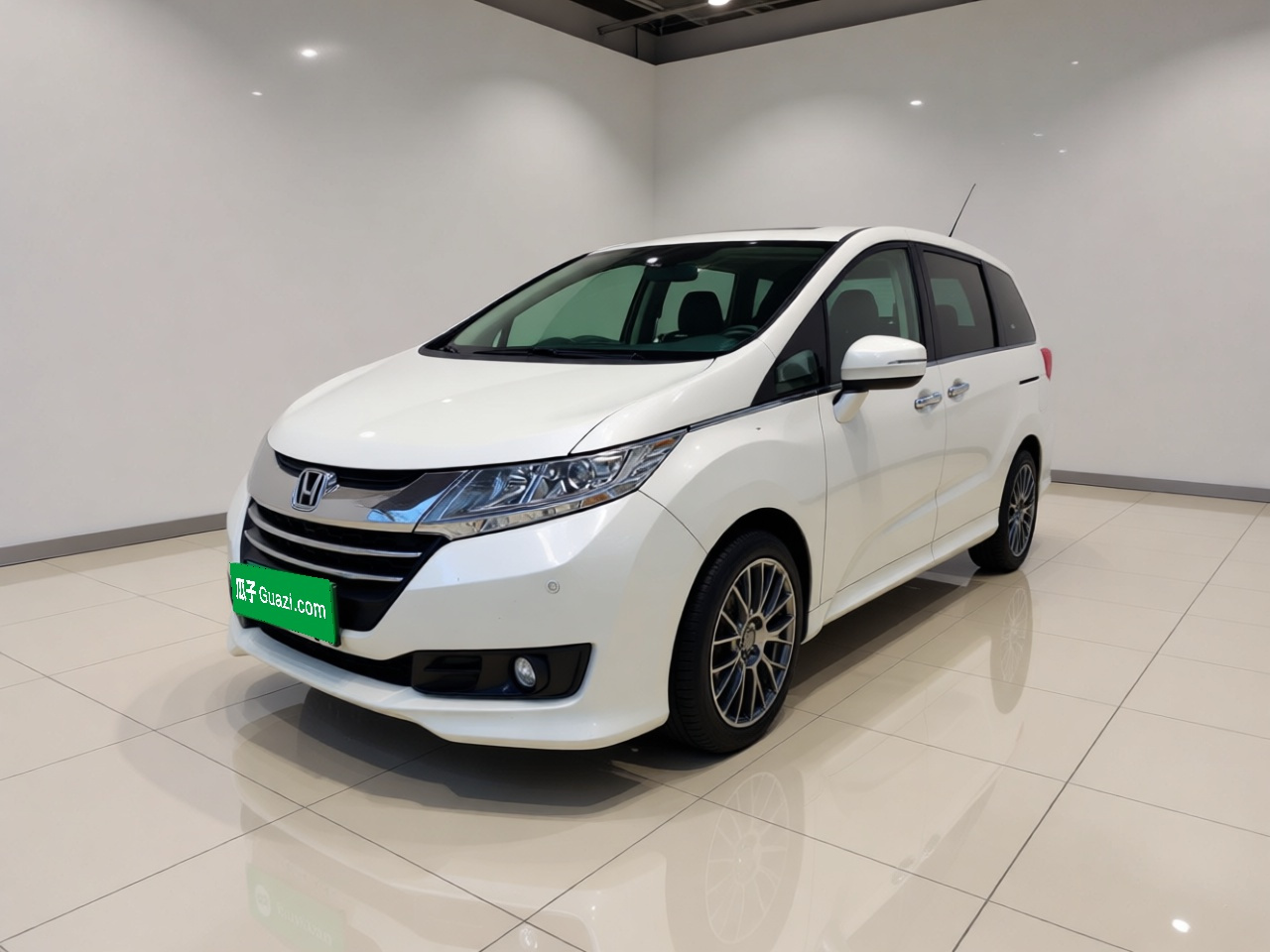 Odyssey 2015 Facelift 2.4L Luxury