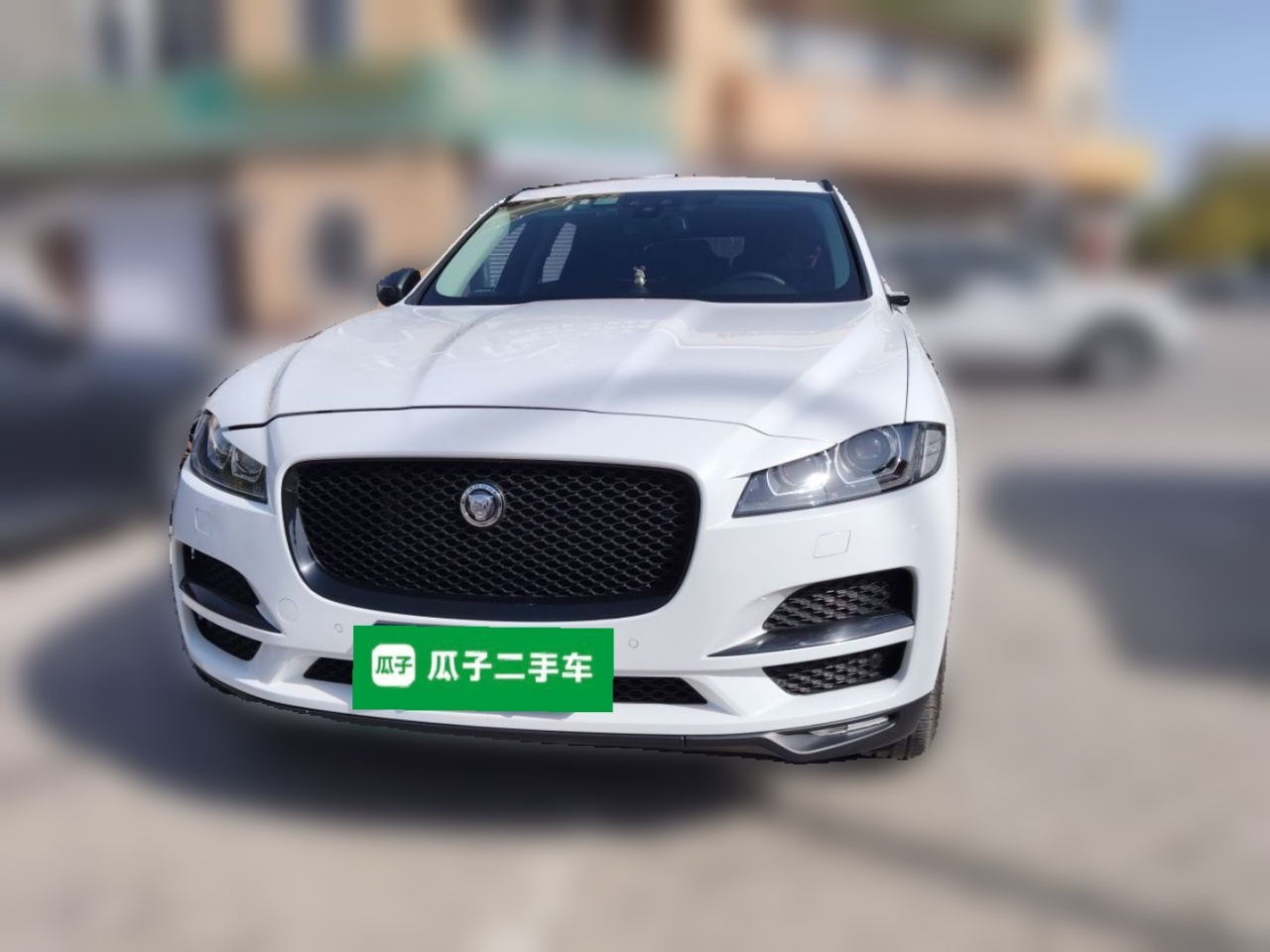 F-PACE 2016 2.0T RWD Exclusive photo 2