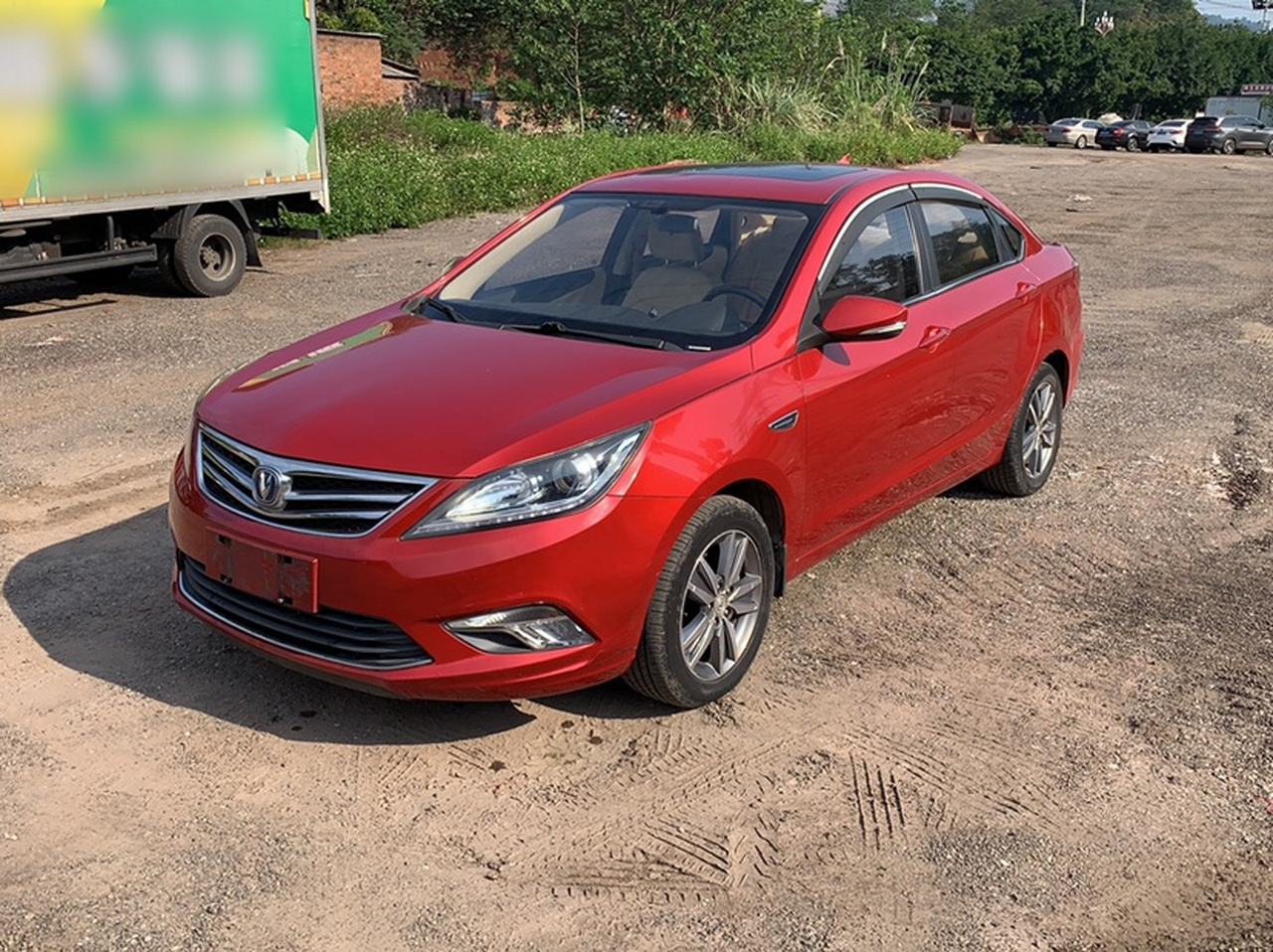 Eado 2016 1.6L MT