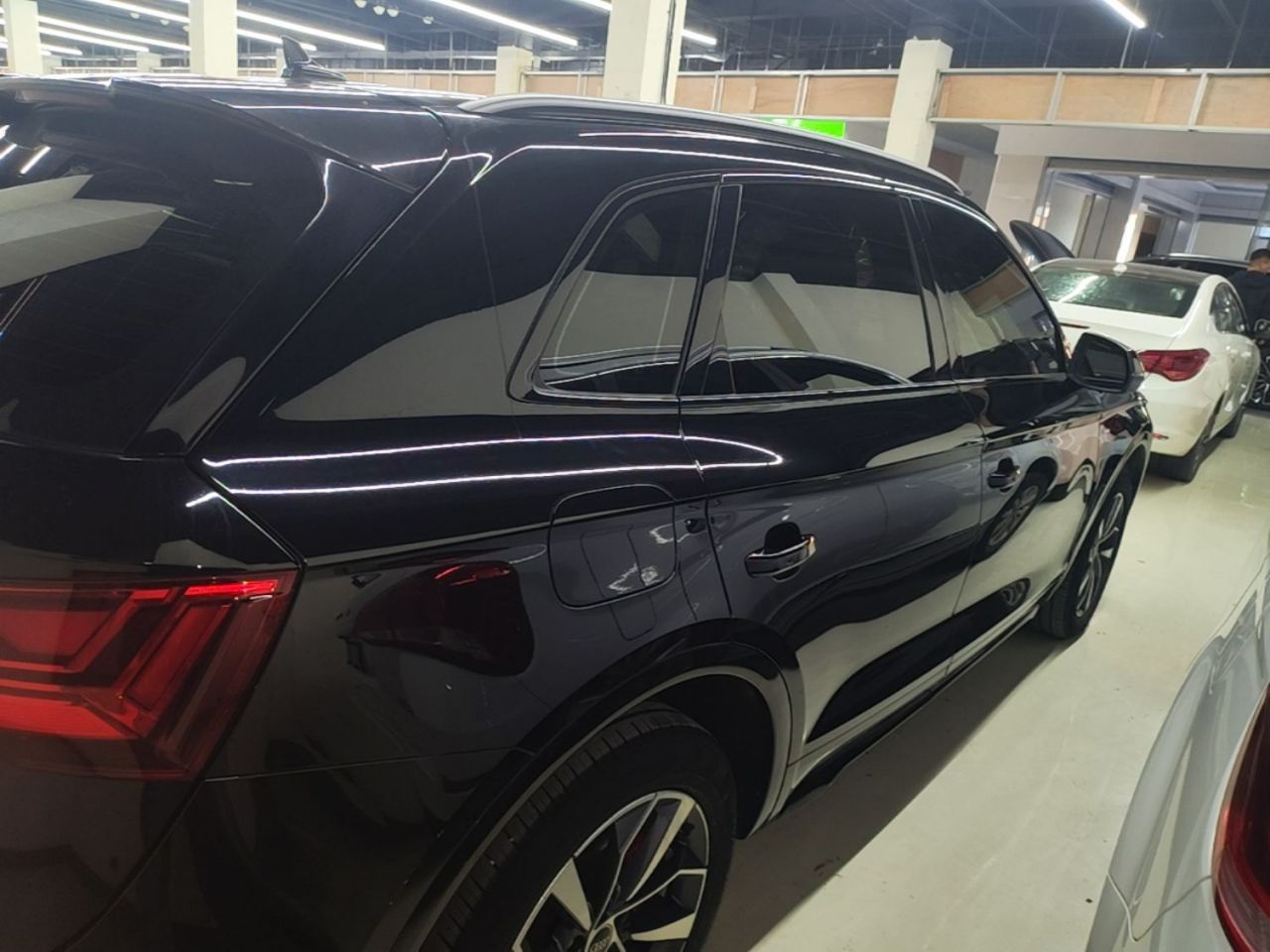 Q5L 2025 40 TFSI Luxury Dynamic photo 4