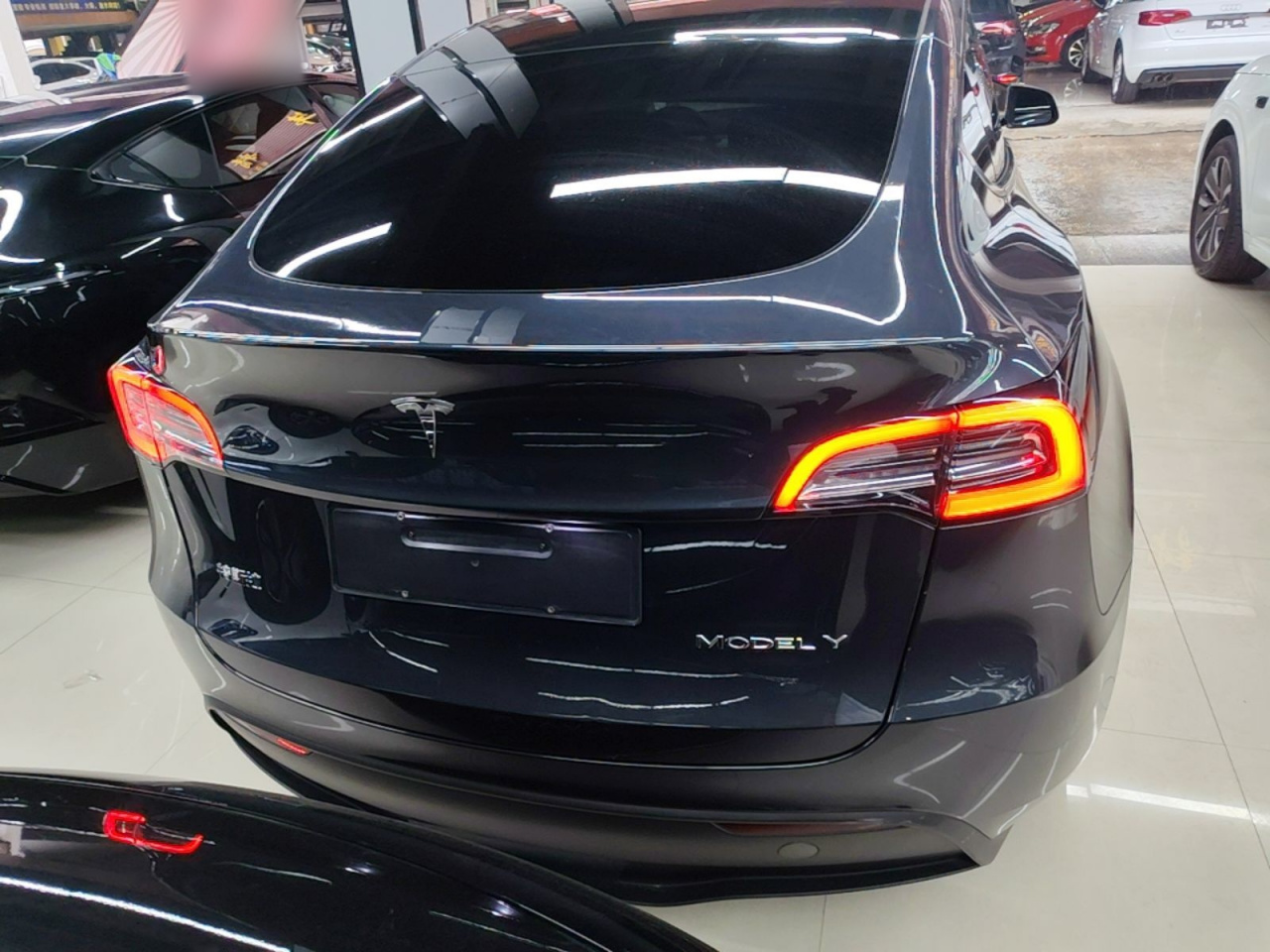 Model Y 2024 RWD photo 5
