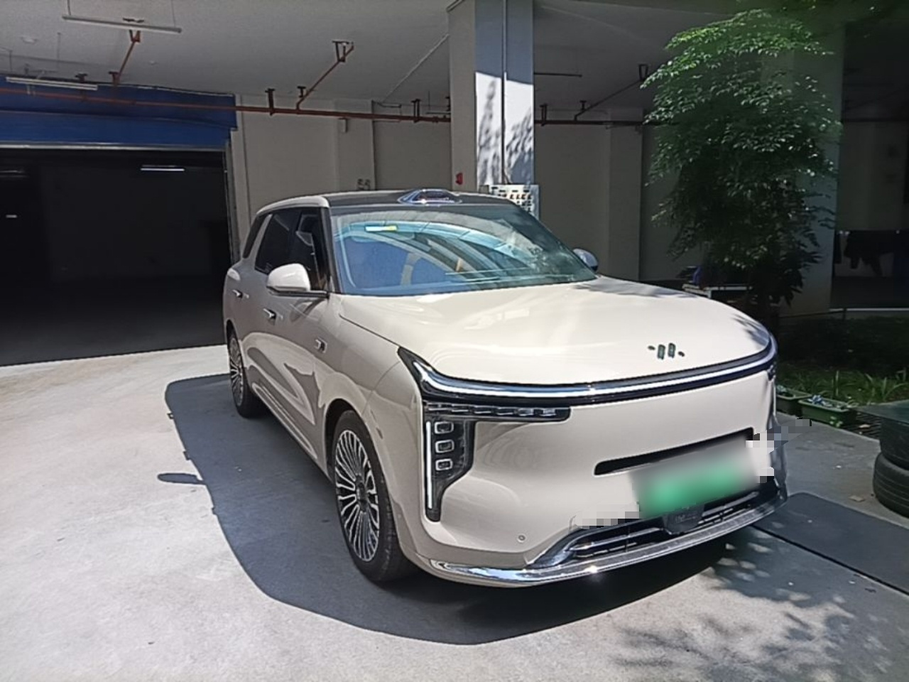 IM Motors LS8 2026 52 Max+ 6-Seater photo 5