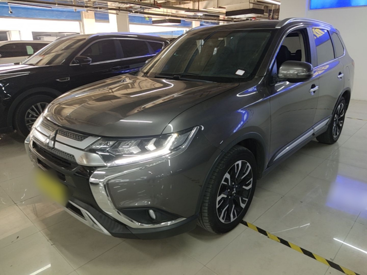 Outlander 2020 2.4L AWD Enjoy 5-Seater