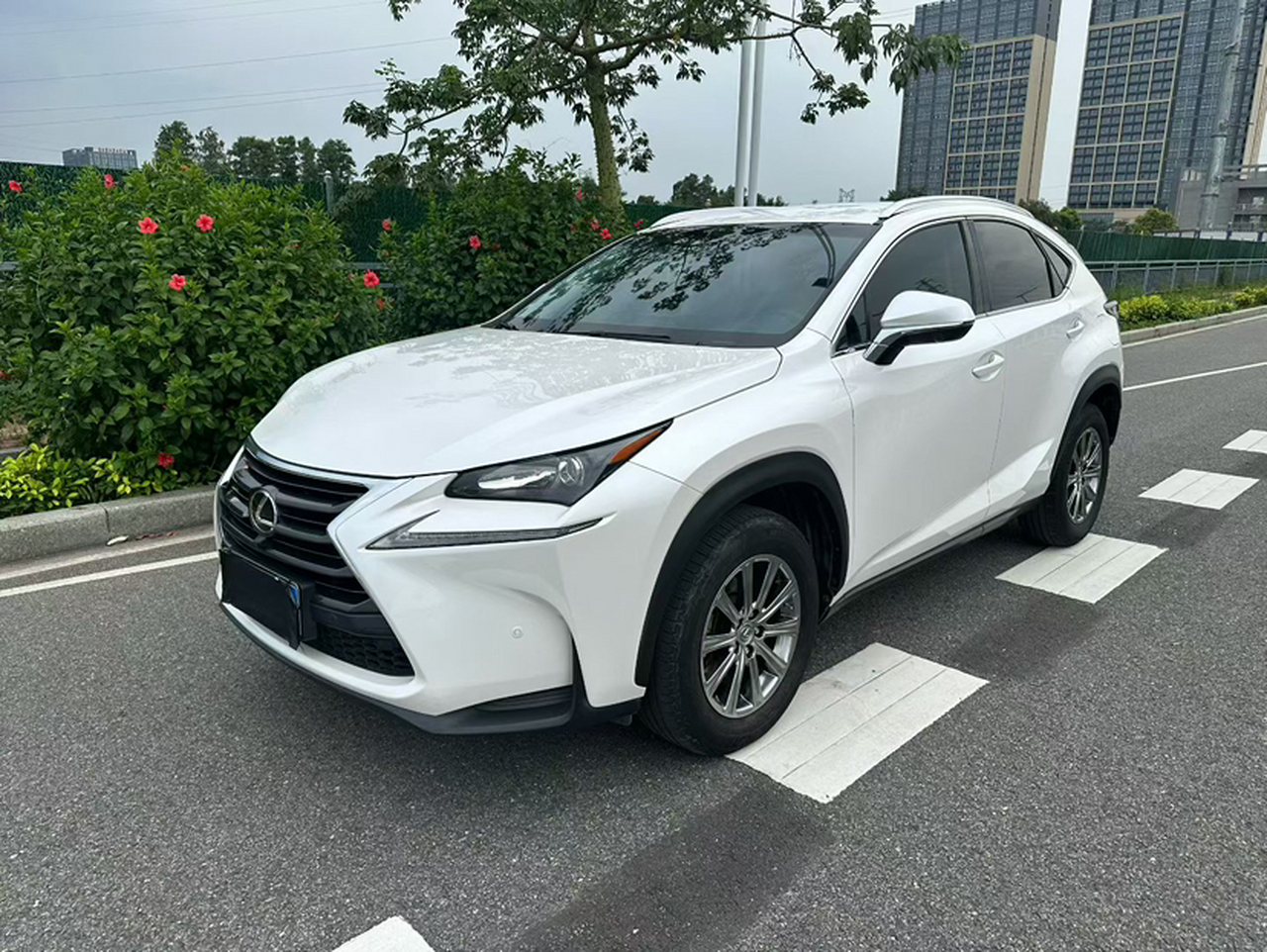 NX 2017 200 FWD