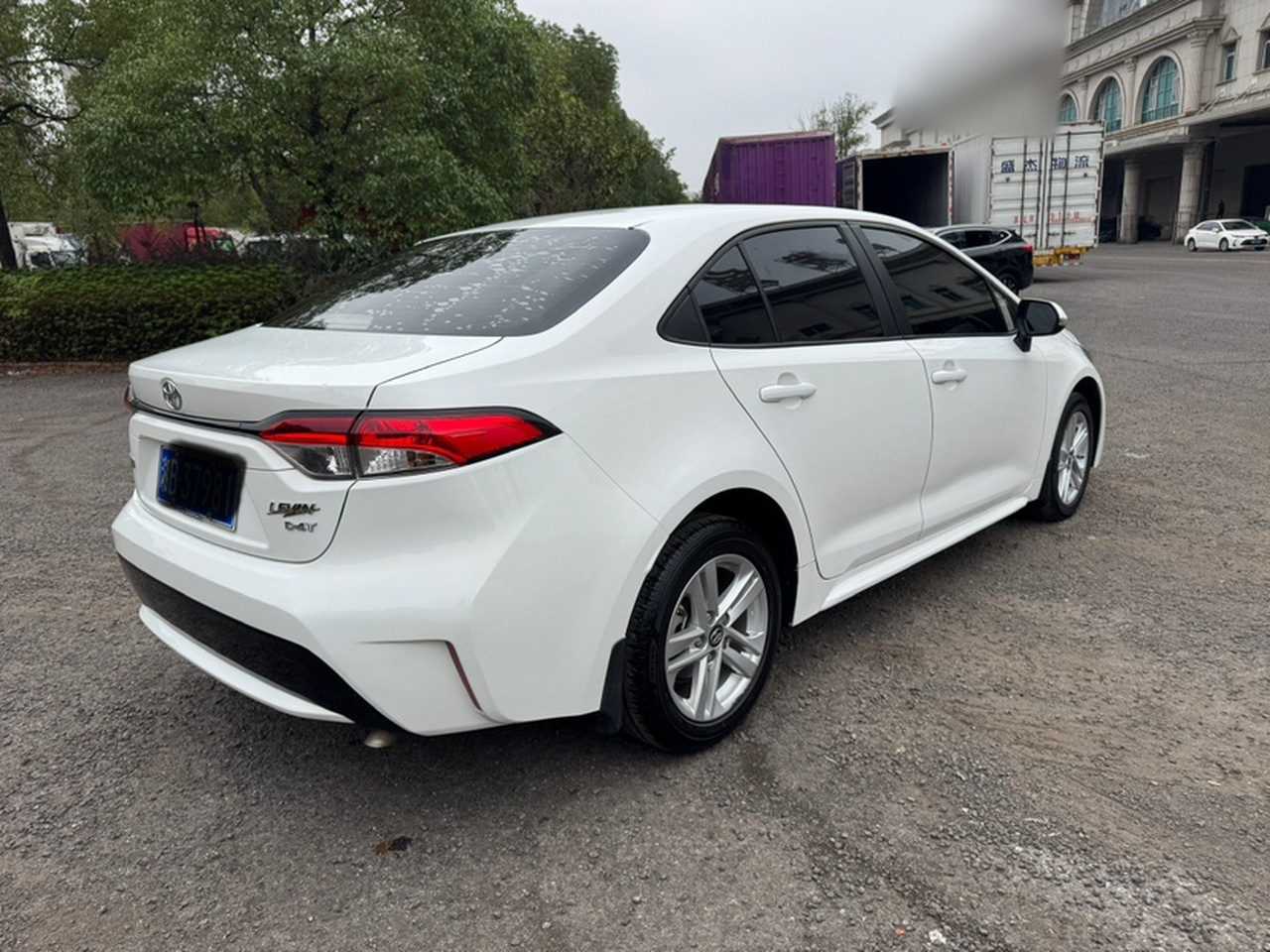 Levin 2022 185T CVT Luxury photo 5