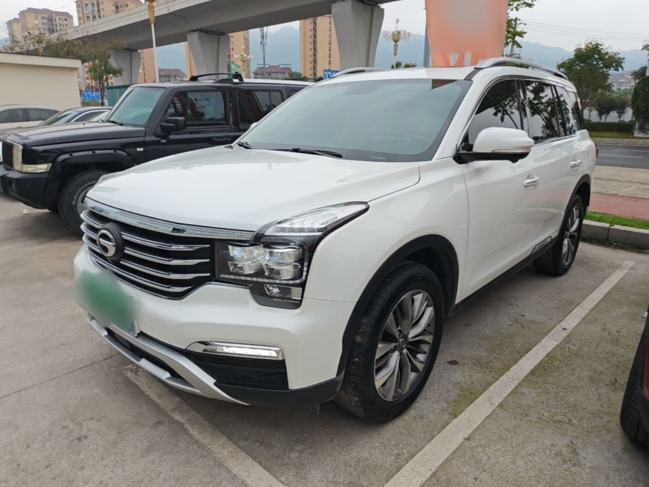GAC Trumpchi GS8 2019 390T RWD Luxury Connected 7-Seater