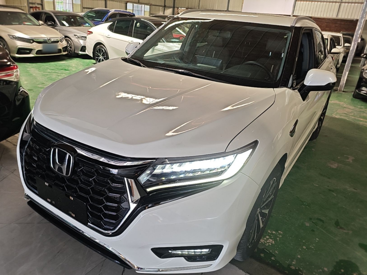 UR-V 2023 370TURBO RWD