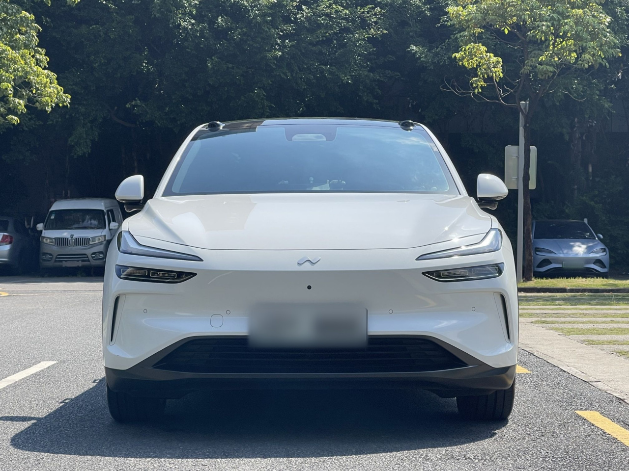 L60 2024 60kWh AWD photo 2
