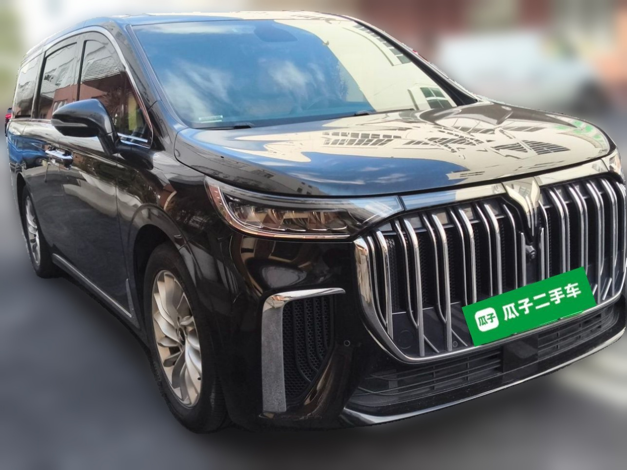 Voyah Dreamer 2024 PHEV Extended Range Excellence photo 3