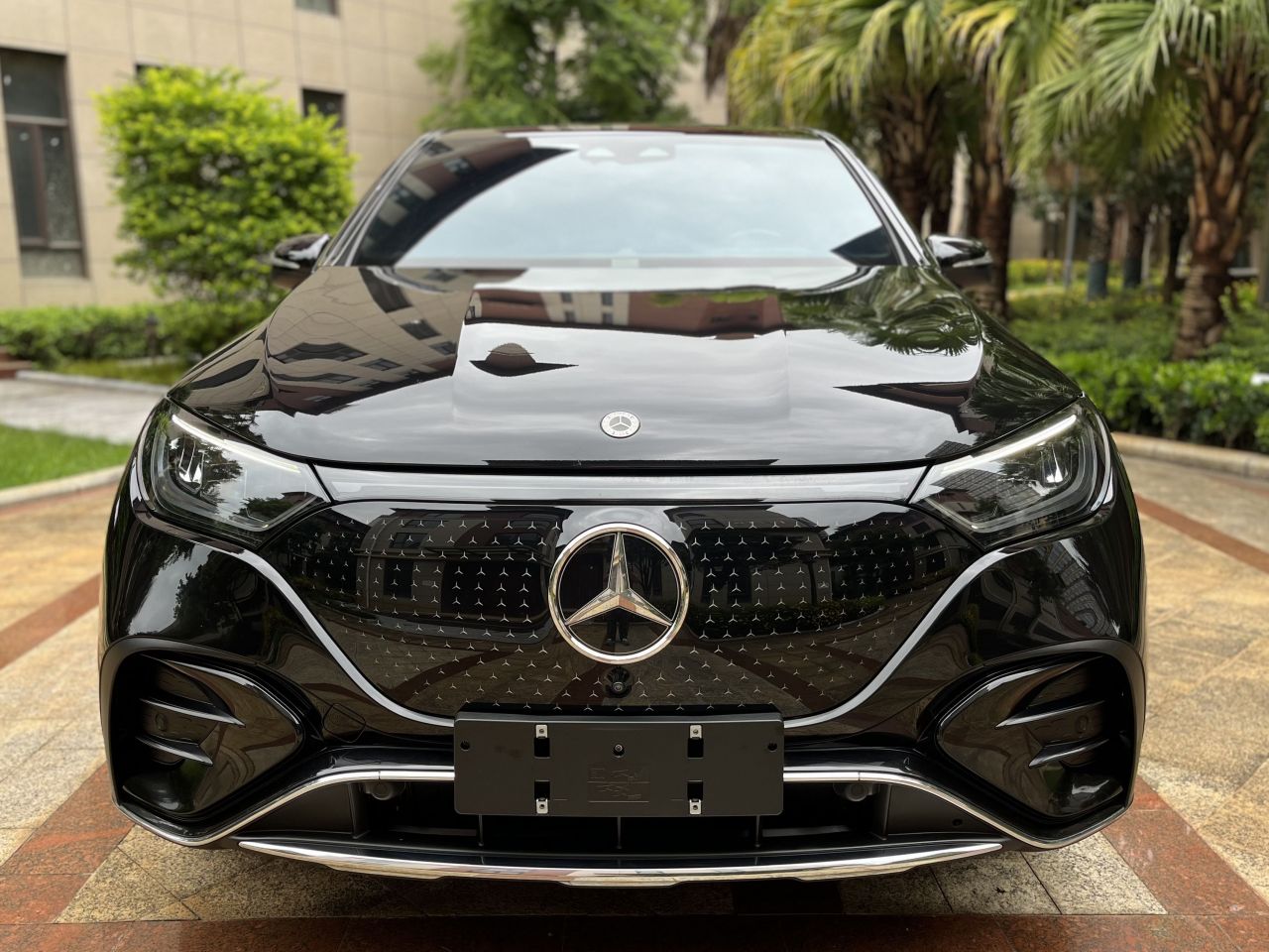 EQE SUV 2024 500 4MATIC Luxury photo 3