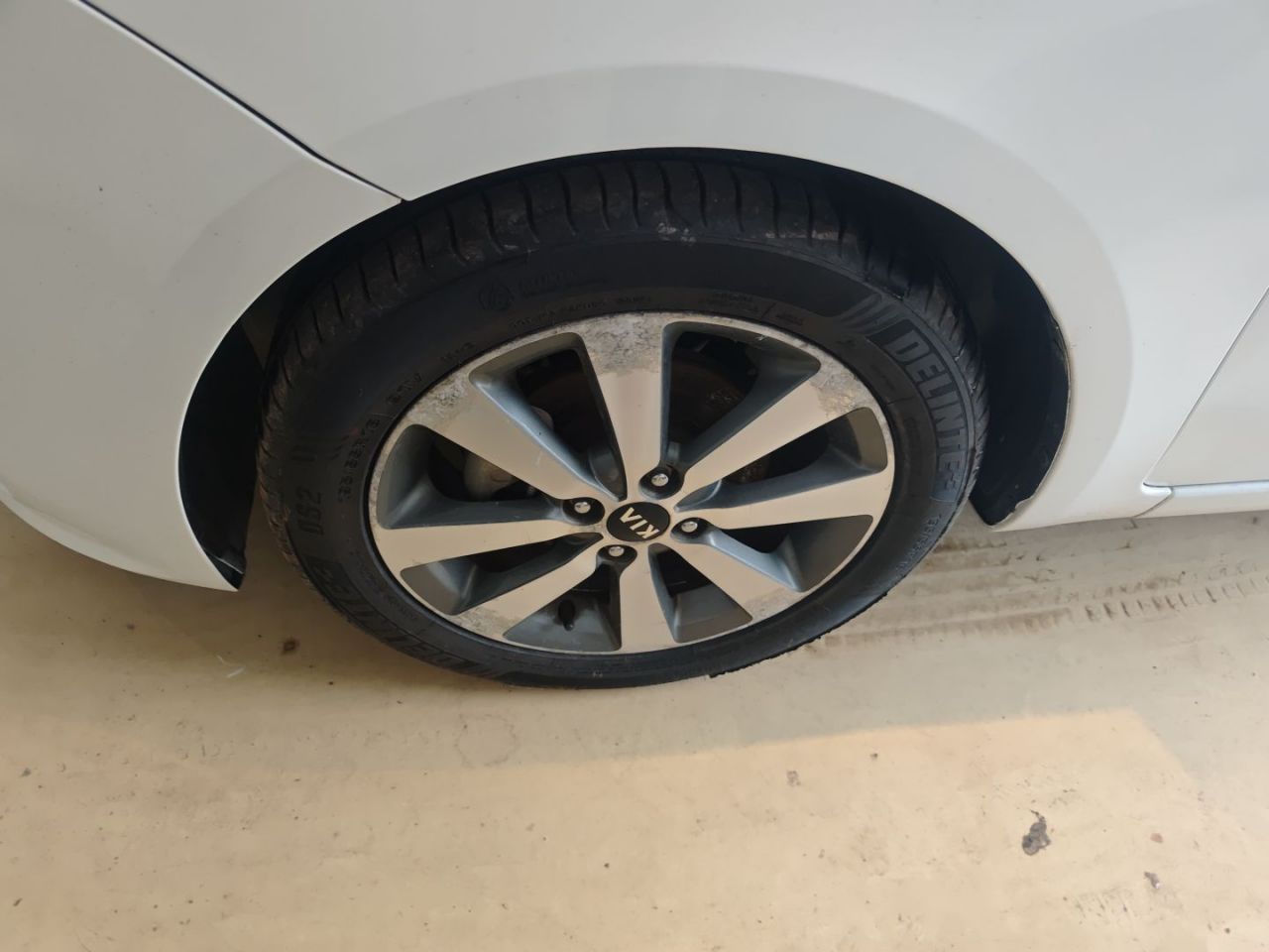K2 2015 Sedan 1.6L AT Premium photo 3