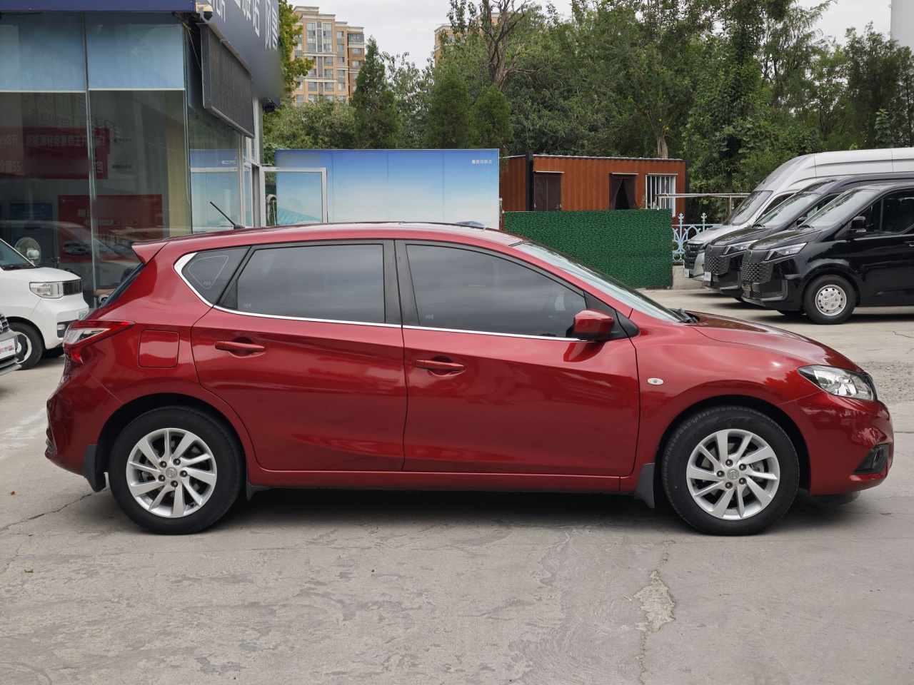 Tiida 2020 1.6L CVT photo 4